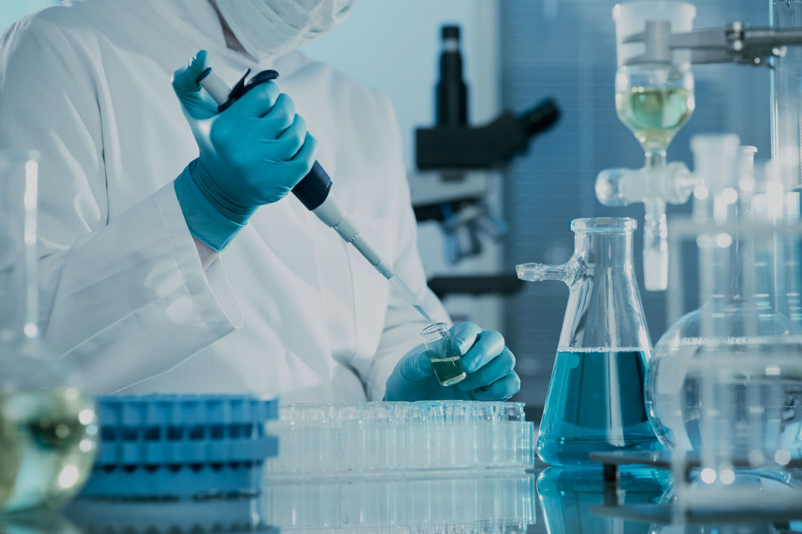 Por que a calibração é fundamental para testes precisos?